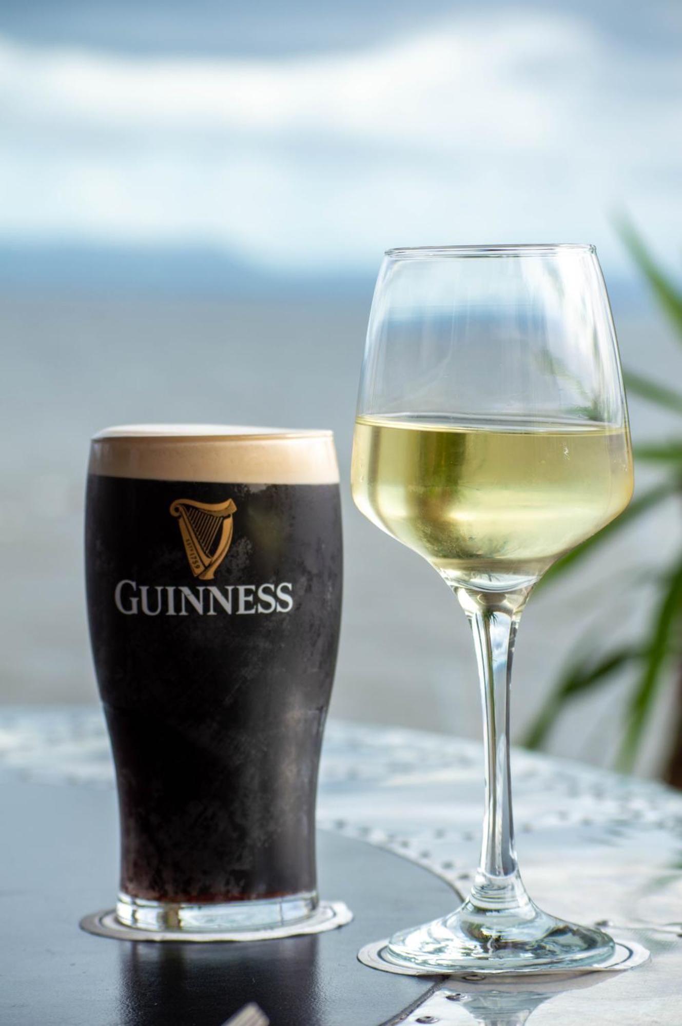 Redcastle Hotel Moville Bagian luar foto